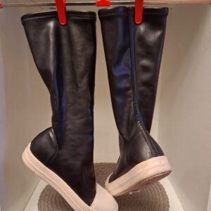 pikasäärega naiste vihmajalanõud