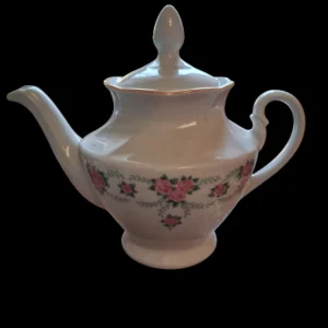 riia portselanitehase klassika – teekann "viktoria" (disainer levon agadžanjan)